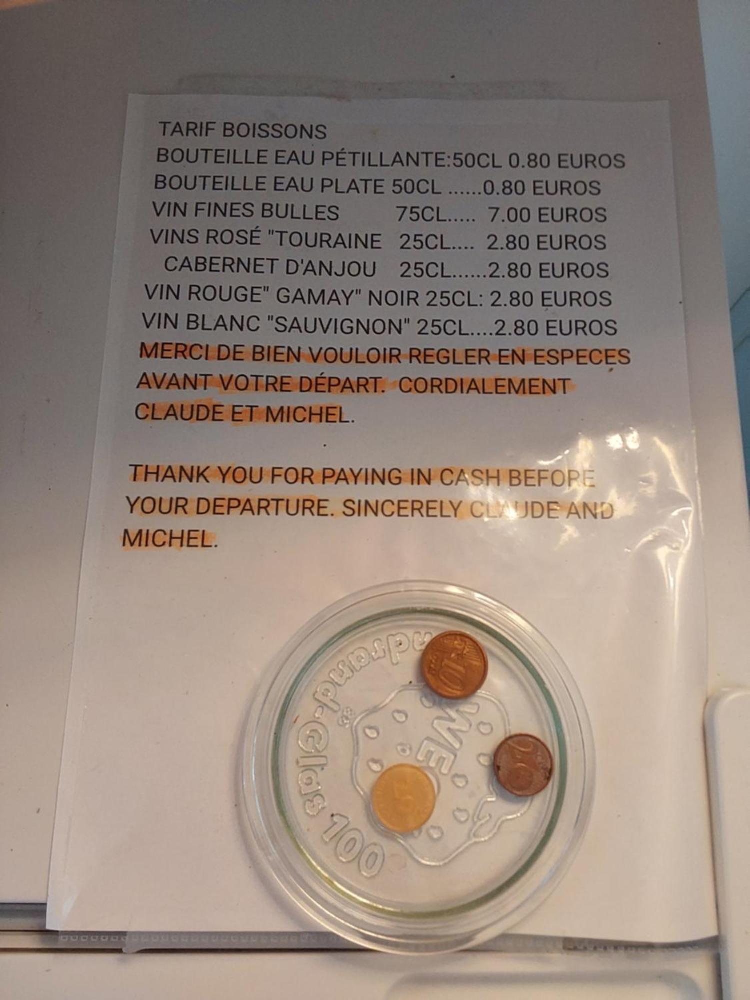 Les Deux Anes Bed and Breakfast Veuves Εξωτερικό φωτογραφία