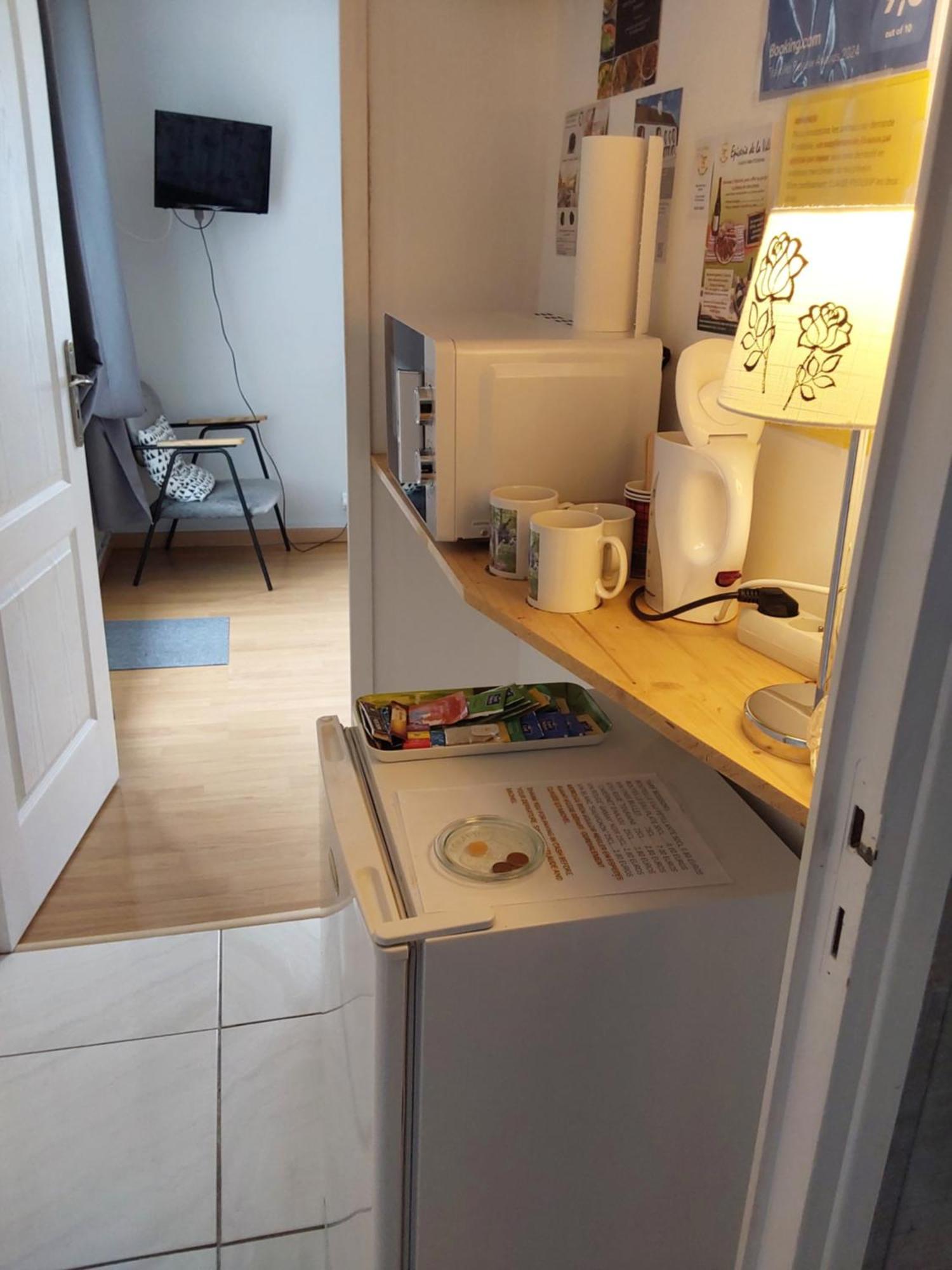 Les Deux Anes Bed and Breakfast Veuves Εξωτερικό φωτογραφία